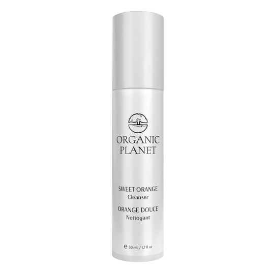 Sweet Orange Cleanser – enriched with organic Camu Camu, Amla, and Citrus, gently cleanses skin while delivering antioxidants and Vitamin C for a refreshed complexion.